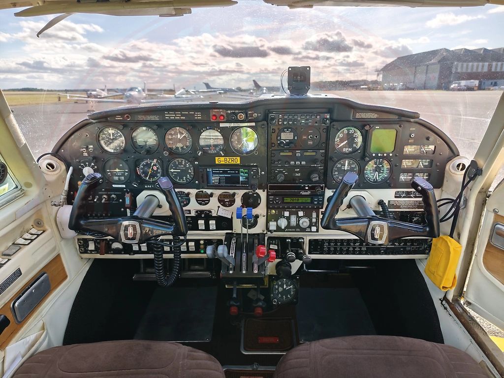 Piper PA-30C Turbo Twin Comanche C-model, fotografía 7 de 10