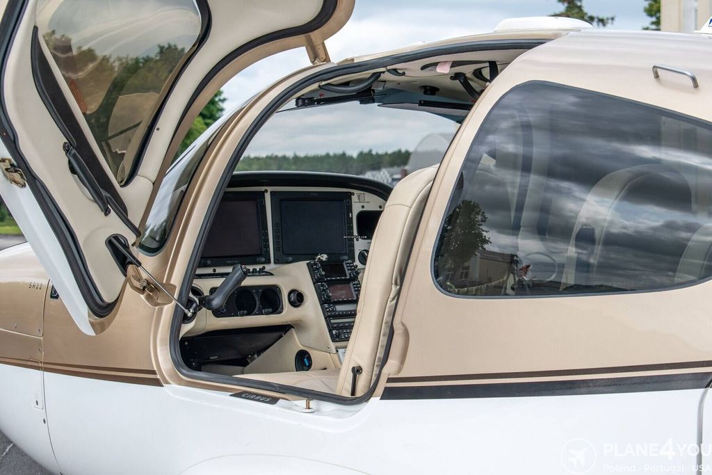 Cirrus SR22 G3 GTS X, fotografía 12 de 20