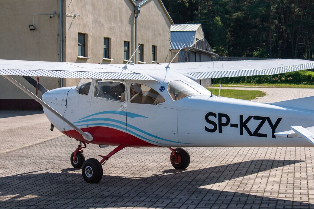 Reims F172, fotografía 3 de 20