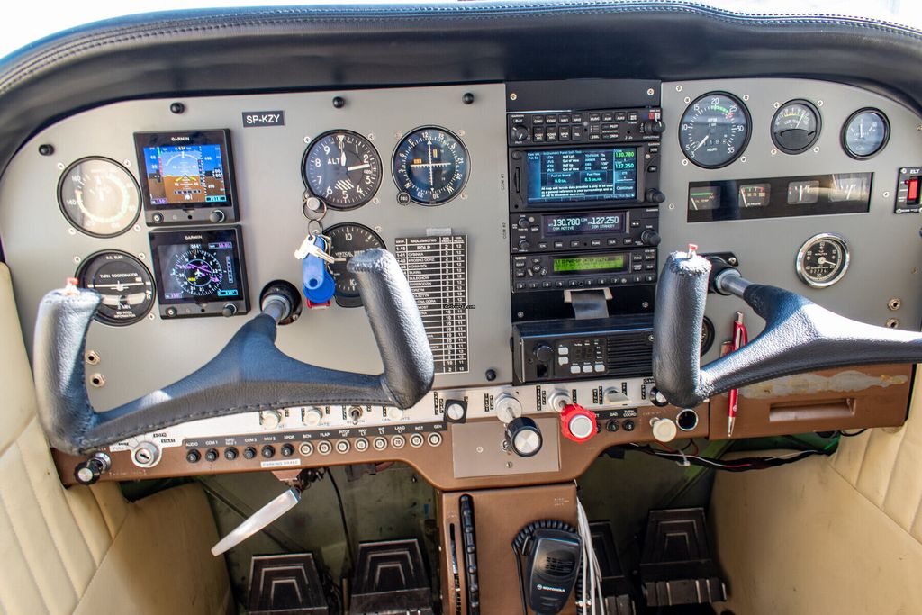 Reims F172, fotografía 16 de 20