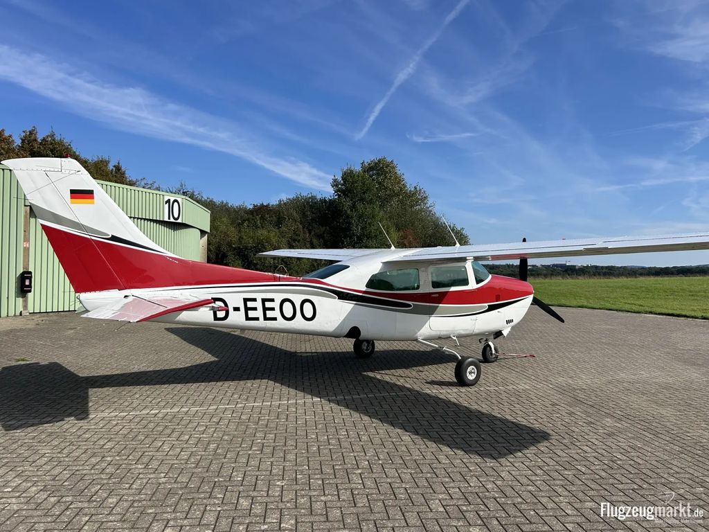 Cessna 210M Centurion, fotografía 5 de 11
