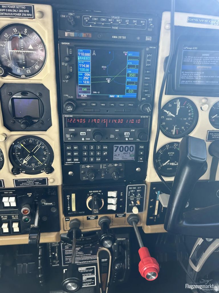 Cessna 210M Centurion, fotografía 8 de 11