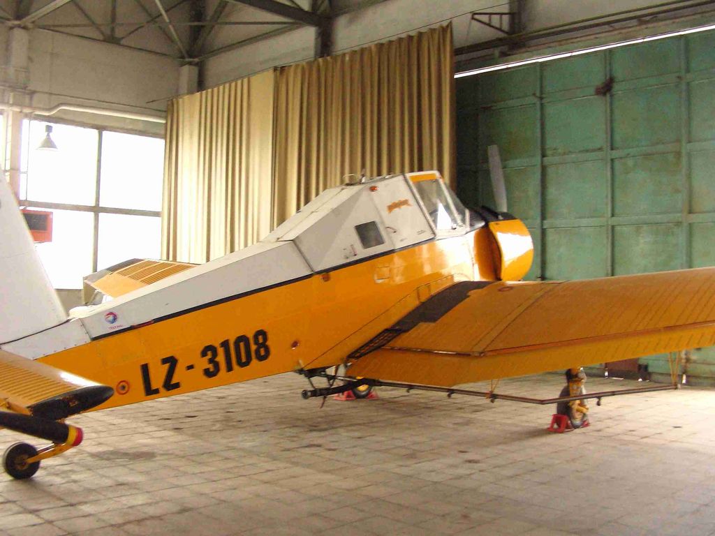 LET ZET-37A, fotografía 2 de 3