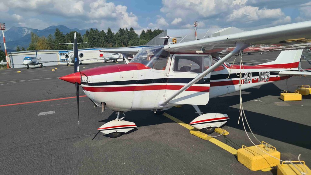 Cessna 172, fotografía 1 de 8