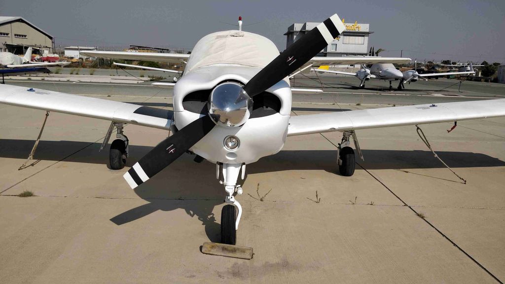 Piper PA-28 Arrow III, fotografía 4 de 8