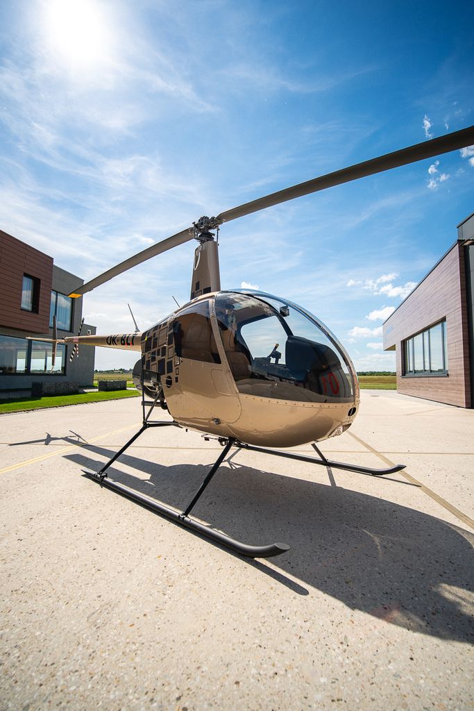 Robinson R22, fotografía 3 de 8