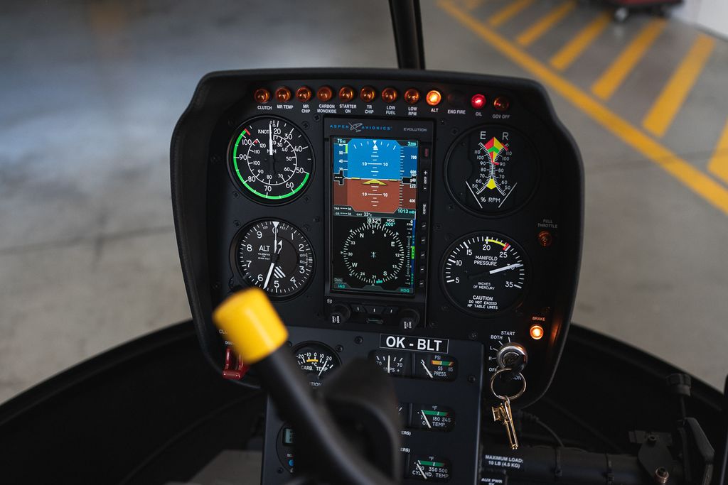 Robinson R22, fotografía 6 de 8