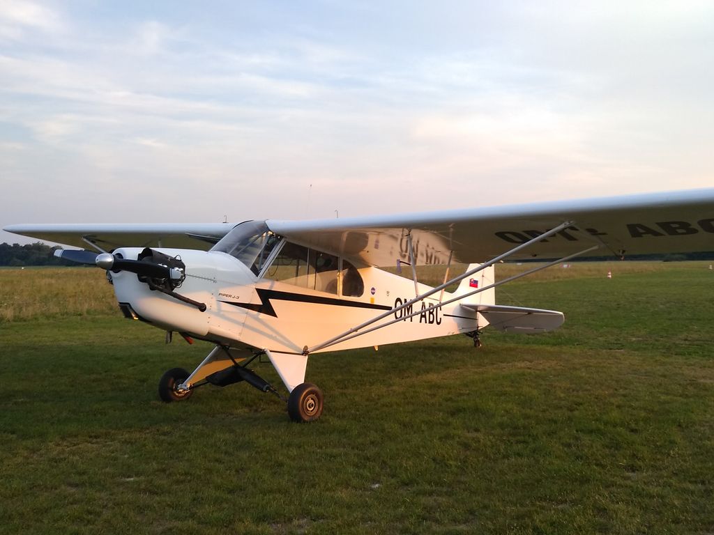 Piper J-3, fotografía 2 de 4