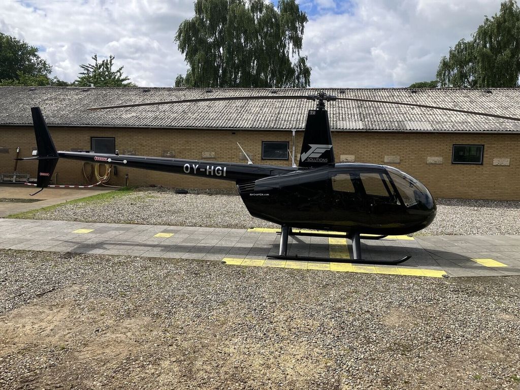 Robinson R44, fotografía 2 de 8