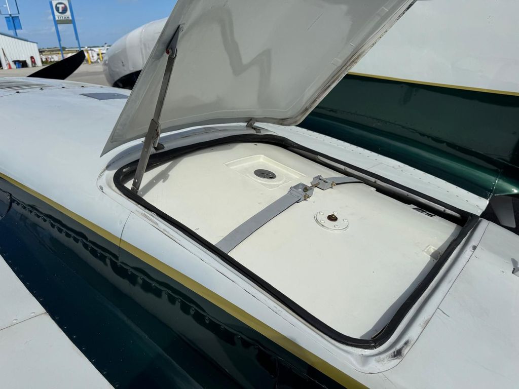 Cessna 340, fotografía 6 de 8