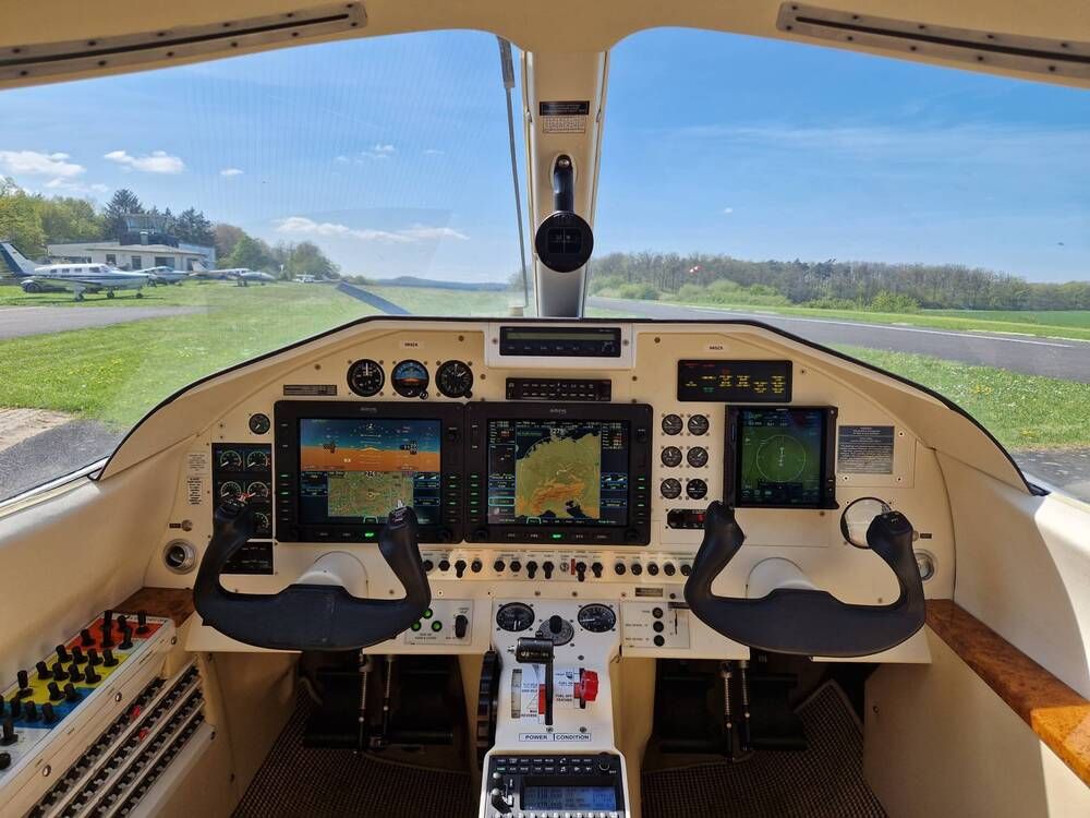 Extra EA 500, fotografía 6 de 7