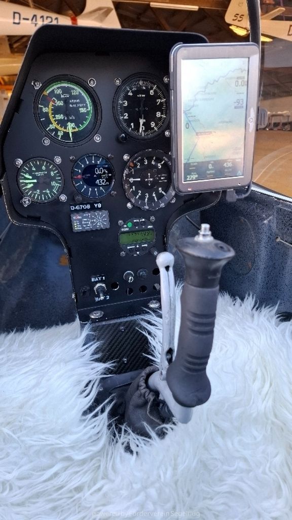 PIK PIK-20D 15m, Club, Foto 6 von 9
