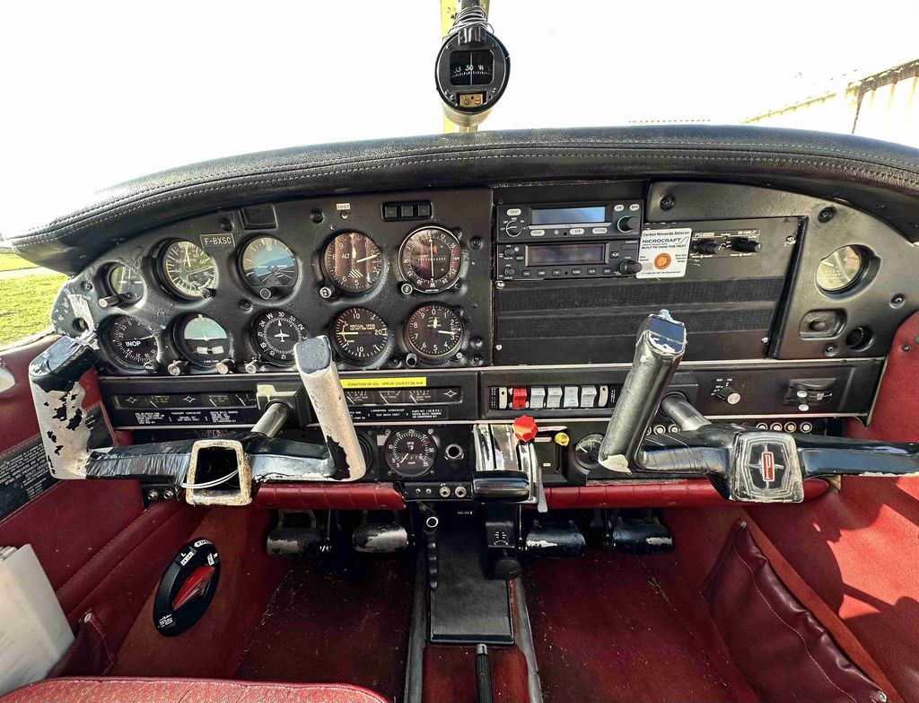 Piper PA-28, fotografía 2 de 4