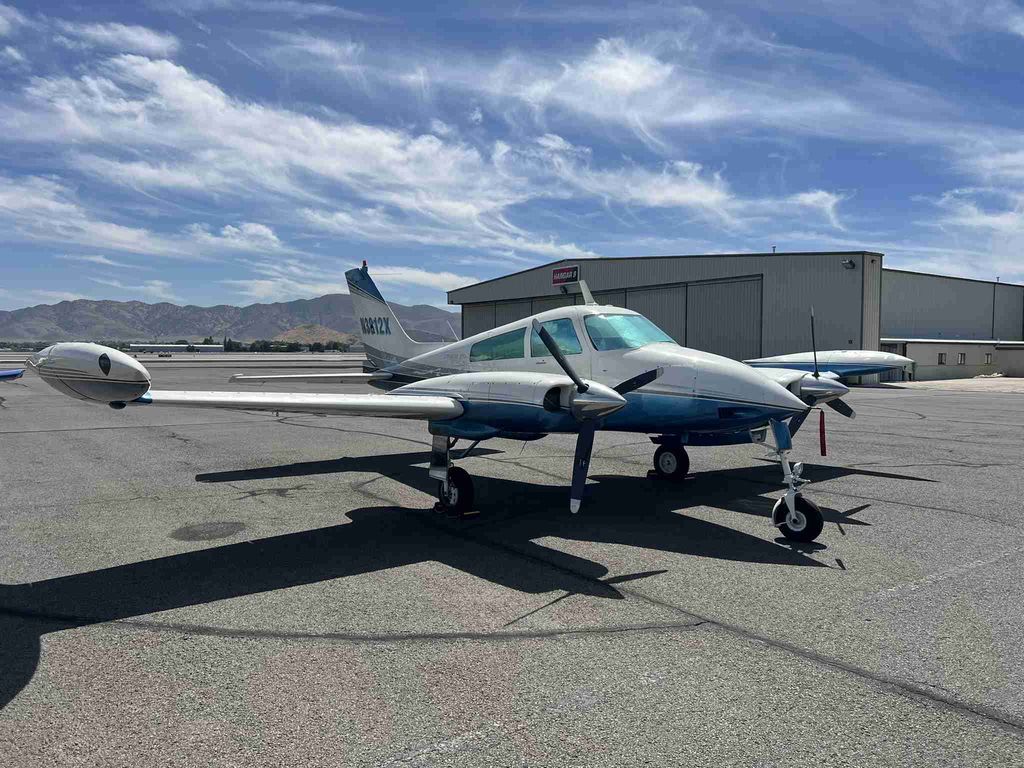 Cessna 310, fotografía 1 de 8