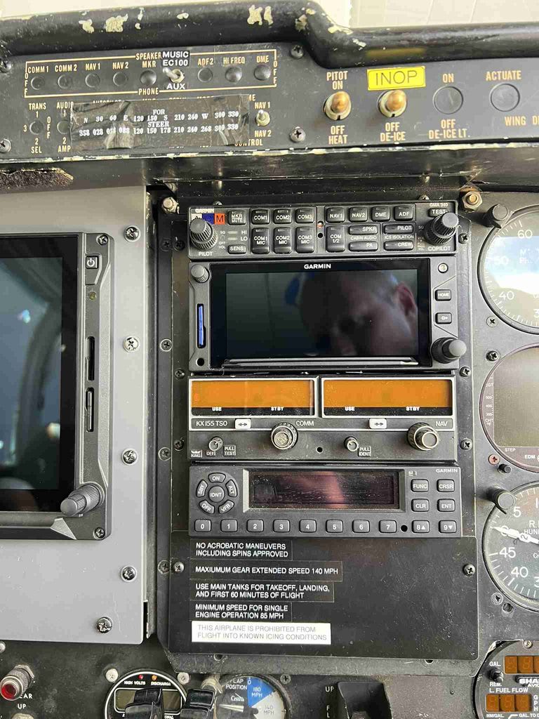 Cessna 310, fotografía 7 de 8