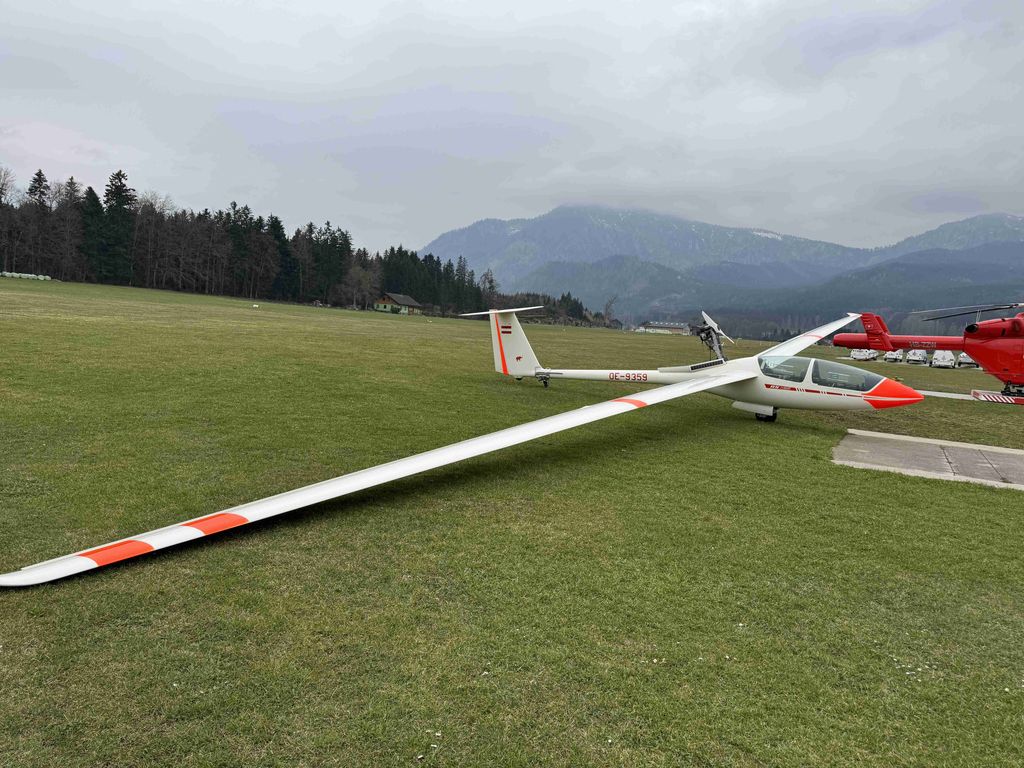 Schleicher ASH 25, fotografía 1 de 5