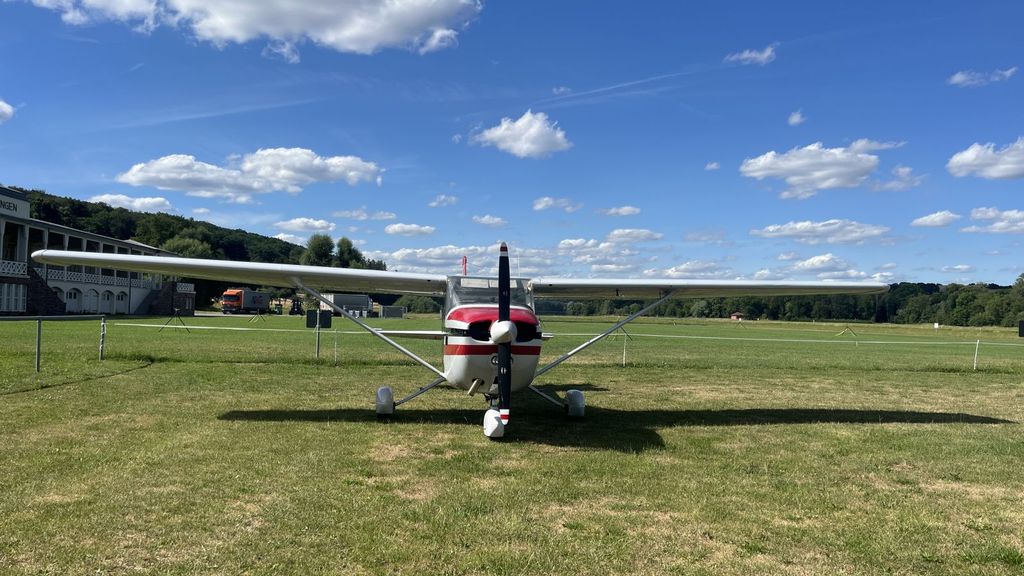 Reims Cessna F172N, fotografía 2 de 8