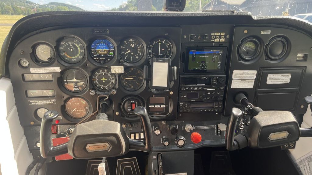 Reims Cessna F172N, fotografía 4 de 8