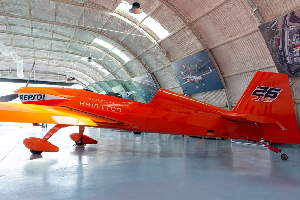 Extra 330LX, fotografía 3 de 8