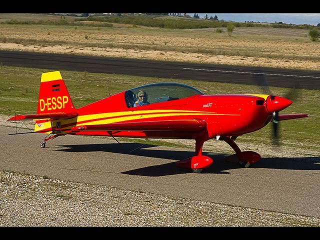 Extra 330LX, fotografía 8 de 8