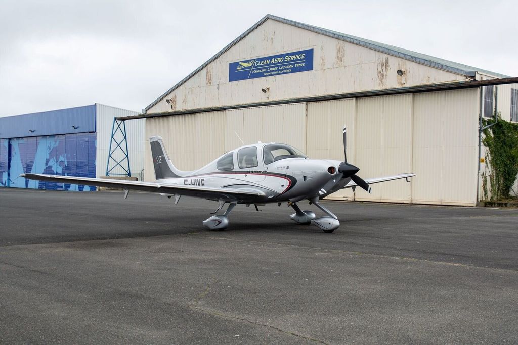 Cirrus SR22 PERSPECTIVE, fotografía 3 de 20