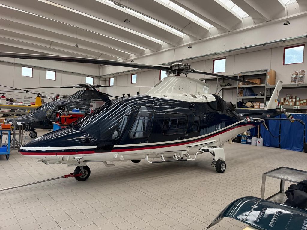 Agusta 109 Nexus, fotografía 1 de 4