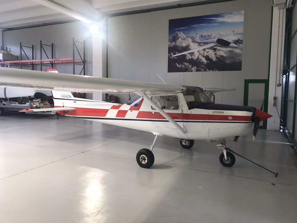 Cessna 152, fotografía 1 de 8