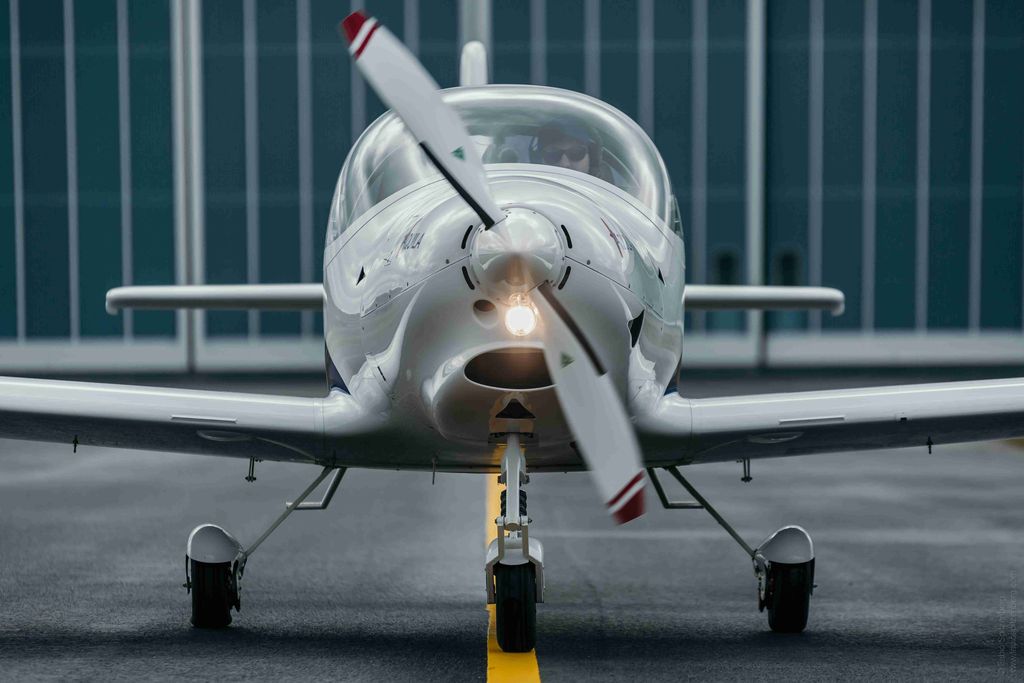 Aquila A211 GX, fotografía 1 de 8