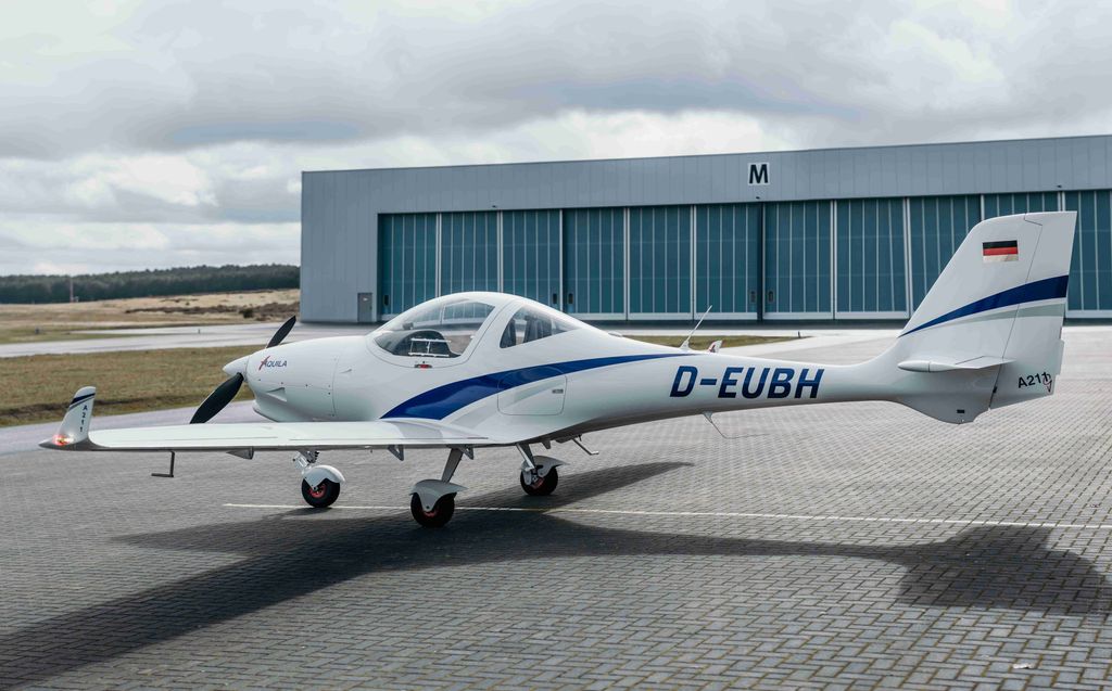 Aquila A211 GX, fotografía 8 de 8