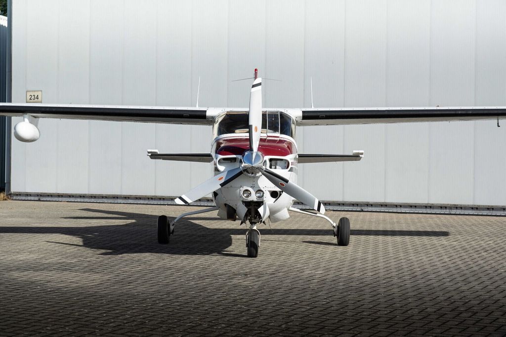 Cessna P210N Centurion II, Foto 9 von 19