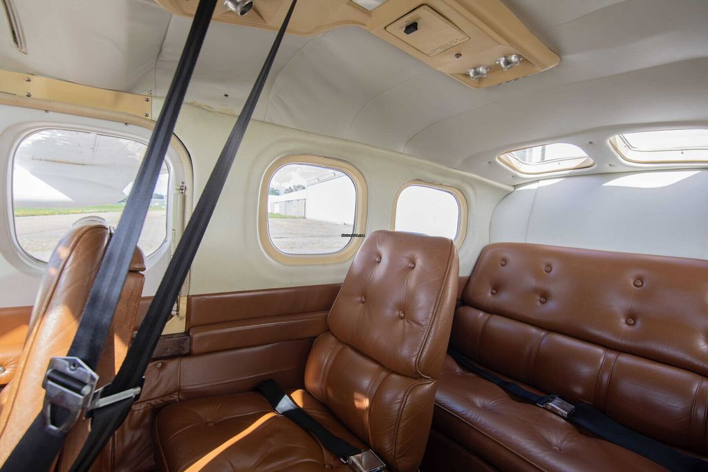 Cessna P210N Centurion II, Foto 19 von 19