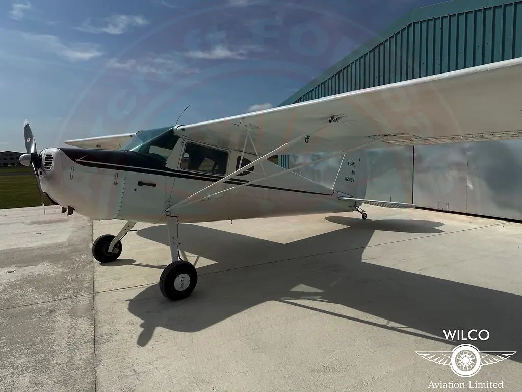 Cessna 120, fotografía 13 de 26