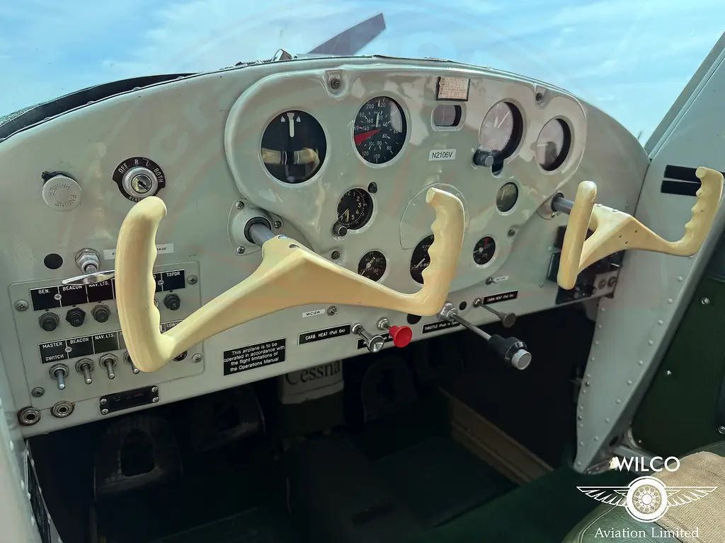 Cessna 120, fotografía 17 de 26