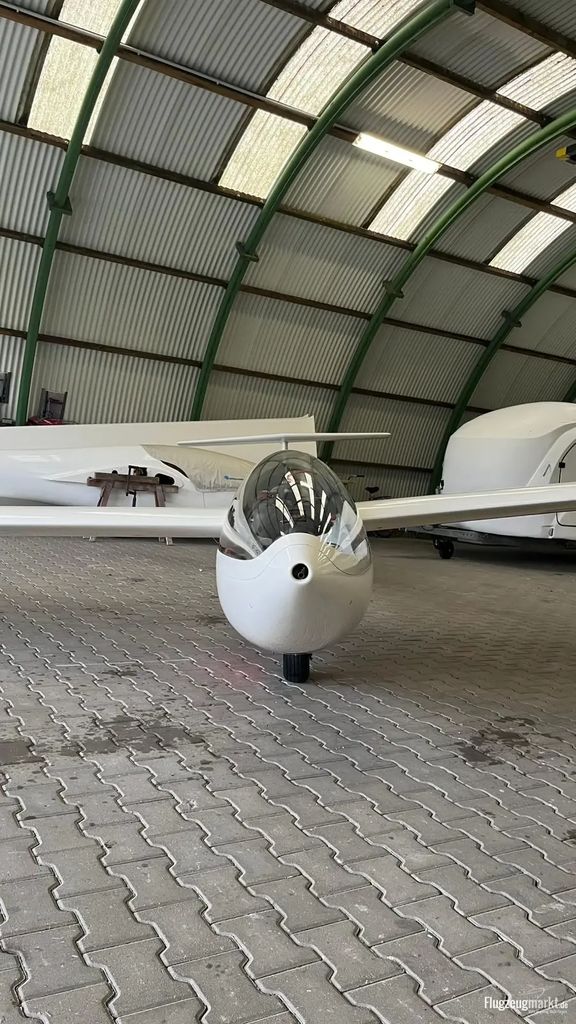 DG DG-300, fotografía 11 de 11