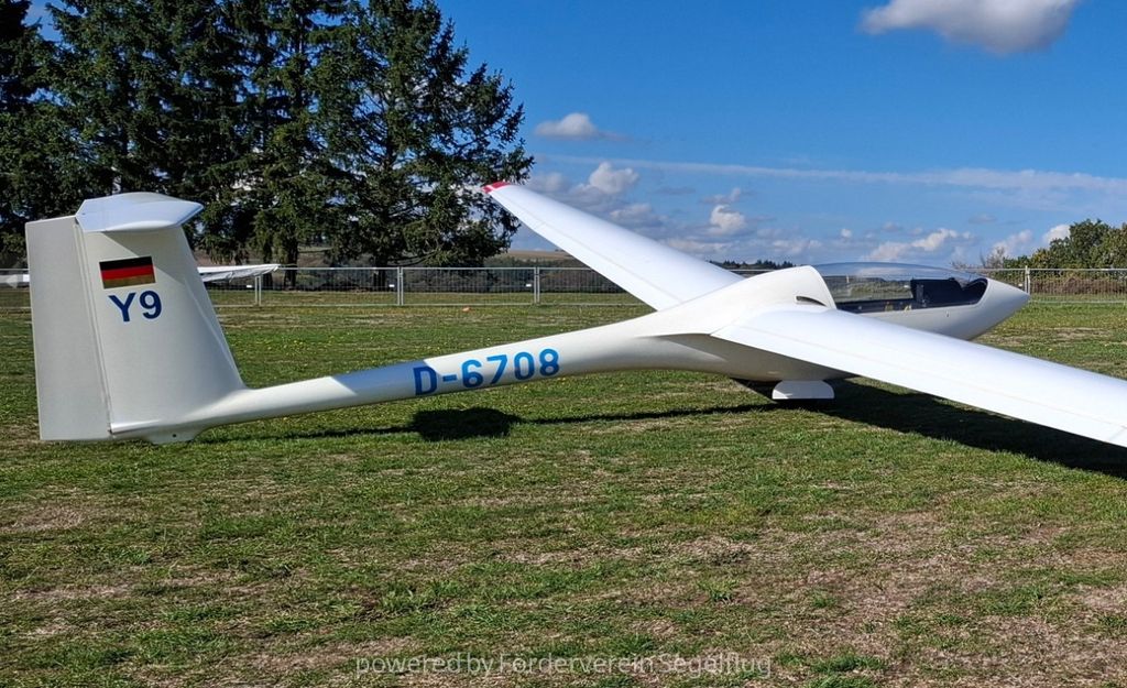 PIK PIK-20D 15m, Club, fotografía 3 de 8