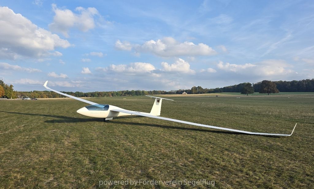 Schempp-Hirth Ventus-2, Foto 1 von 18
