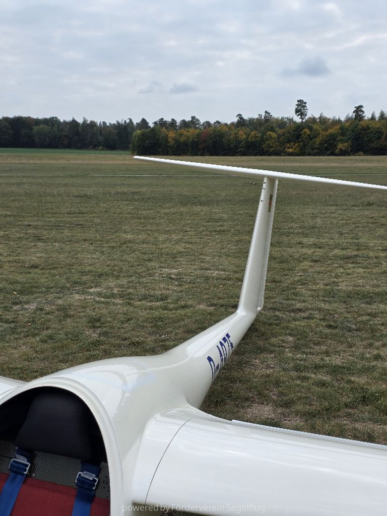 Schempp-Hirth Ventus-2, Foto 12 von 18