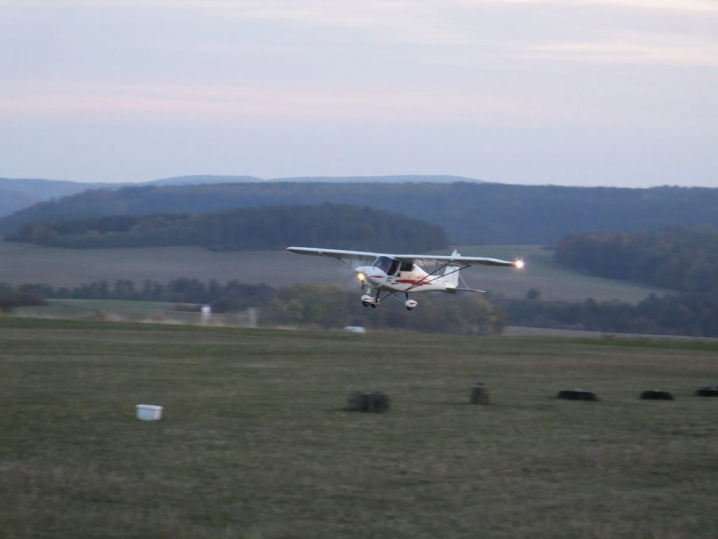 Comco Ikarus C42 deluxe, Foto 10 von 10