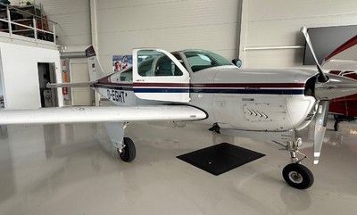 Beechcraft Bonanza, photo 1 sur 5