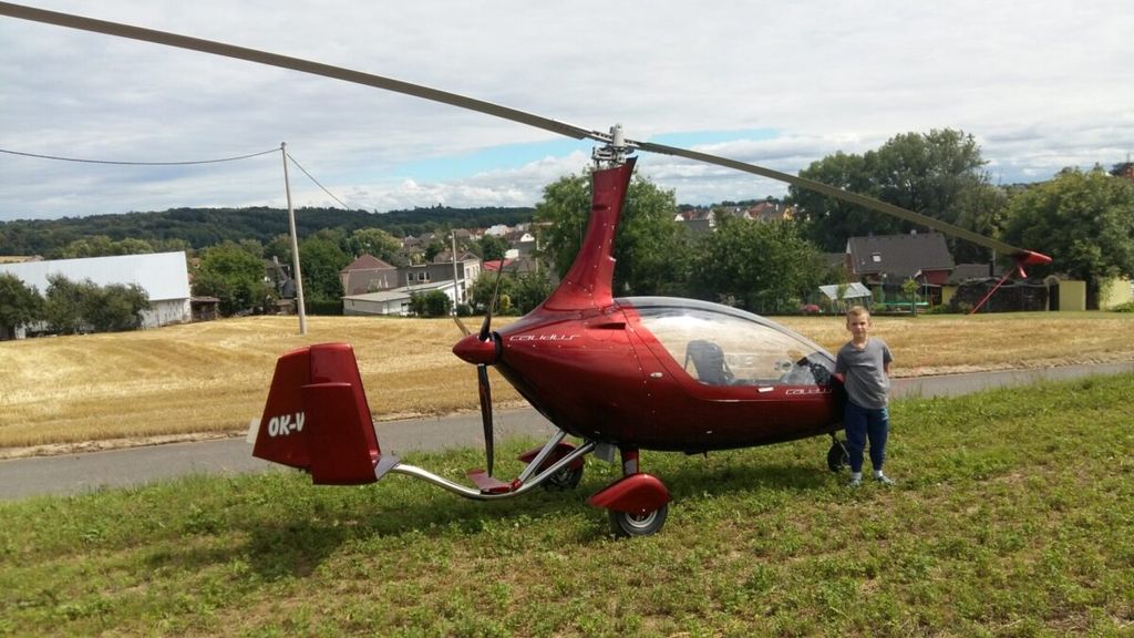 AutoGyro Calidus, photograph 1 of 3