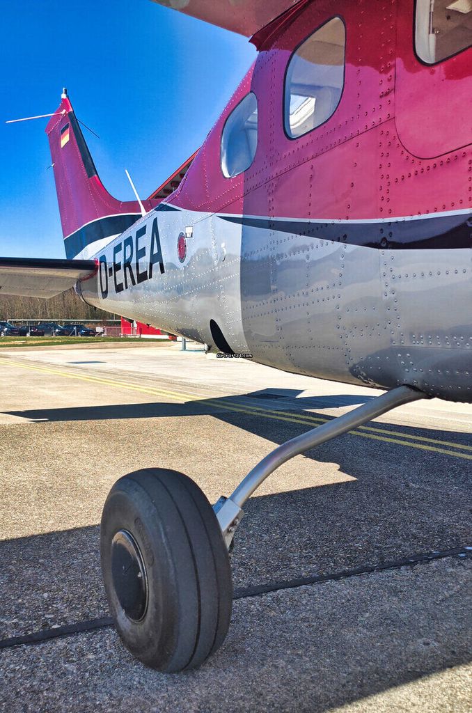 Cessna P-210 Turbine Silver Eagle, fotografía 5 de 14