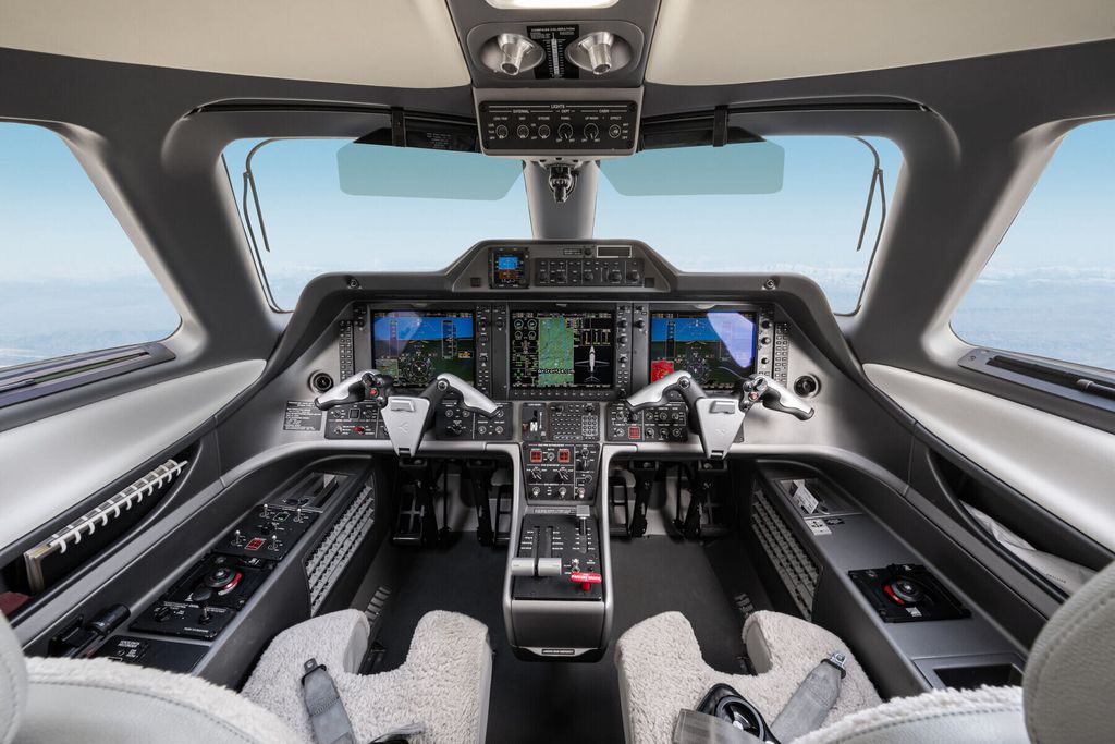 Embraer Phenom 100, fotografía 2 de 5
