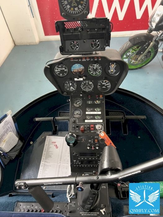 Robinson R22, Foto 3 von 6
