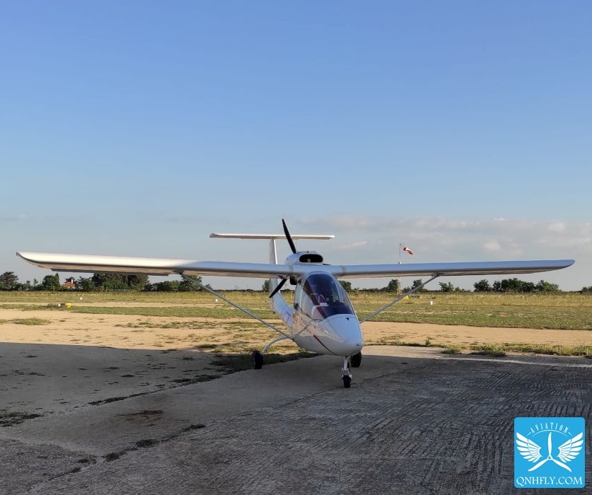 MAGNAGHI AERONAUTICA SKYARROW 450, photo 1 sur 6