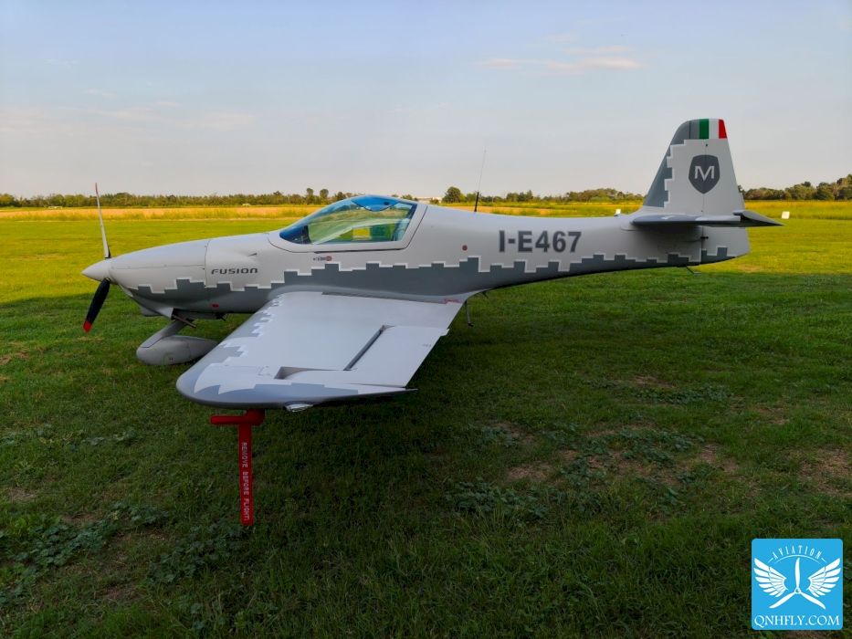 Magnus Aircraft Magnus Fusion 212, photograph 2 of 6