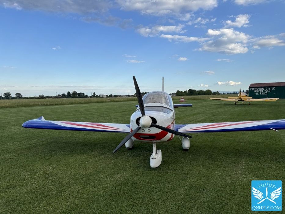 Evektor EV-97, Foto 1 von 6
