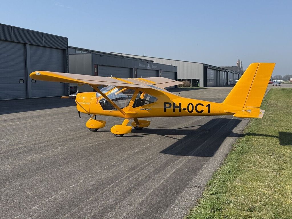 Aeroprakt A-32, fotografía 2 de 10