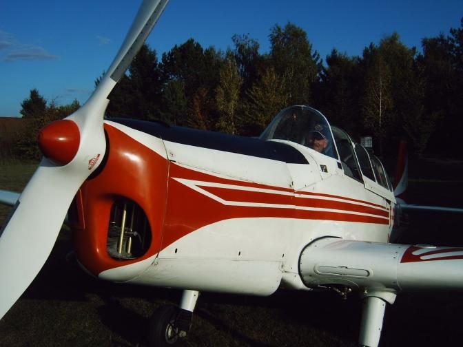 Zlin Z 326, fotografía 2 de 3