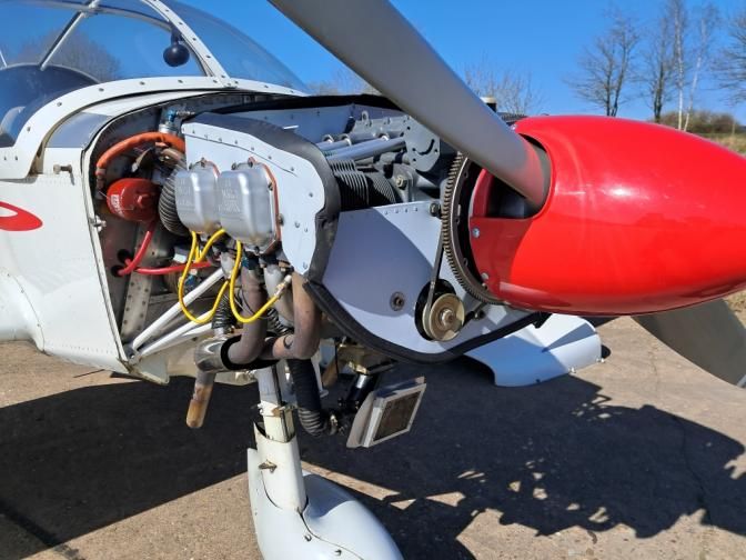 Zenair CH 300 tri Z, fotografía 2 de 3