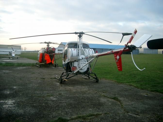 Schweizer 269C, fotografía 2 de 3